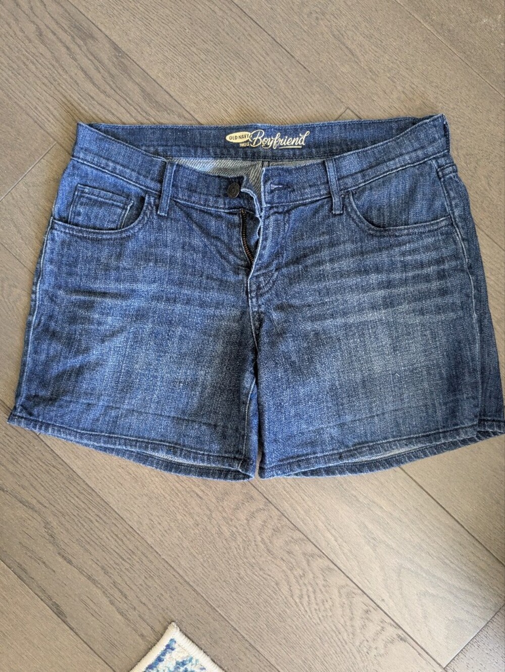 EUC Old Navy Boyfriend Denim Jean Shorts Size 4